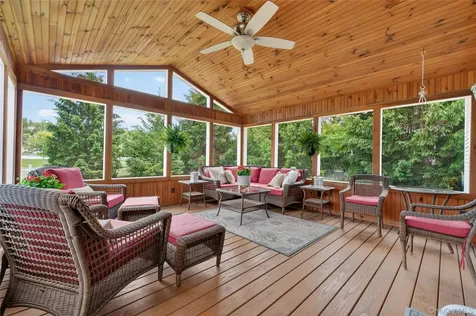 42 Plum Court Drive Poughquag NY 12570