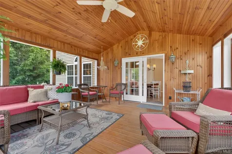 42 Plum Court Drive Poughquag NY 12570