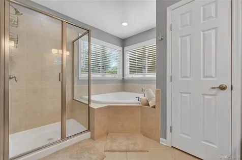 42 Plum Court Drive Poughquag NY 12570
