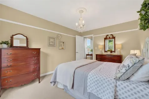42 Plum Court Drive Poughquag NY 12570