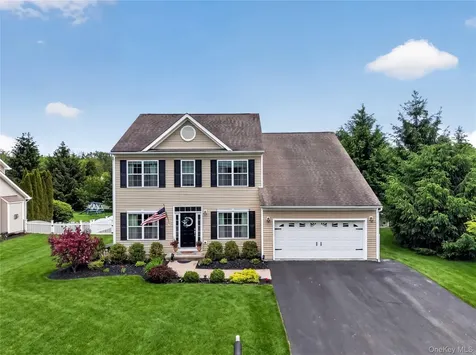 42 Plum Court Drive Poughquag NY 12570