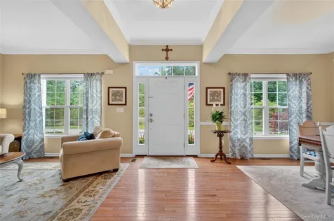 42 Plum Court Drive Poughquag NY 12570
