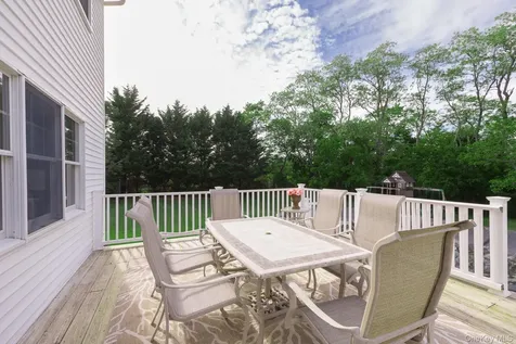 506 Twomey Avenue Baiting Hollow NY 11933