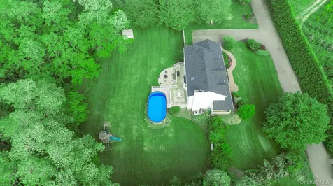 506 Twomey Avenue Baiting Hollow NY 11933