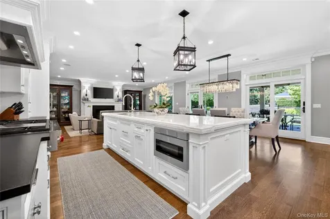 379 Frost Pond Road Glen Head NY 11545
