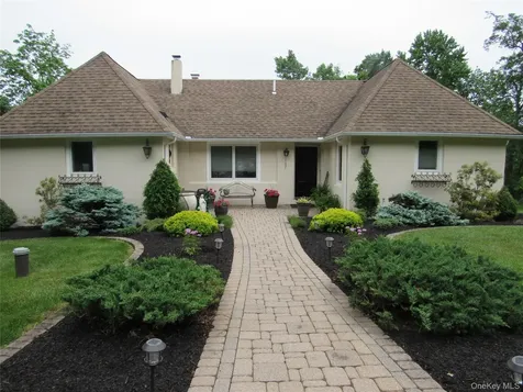 107 Pine Hill Road Chester NY 10918