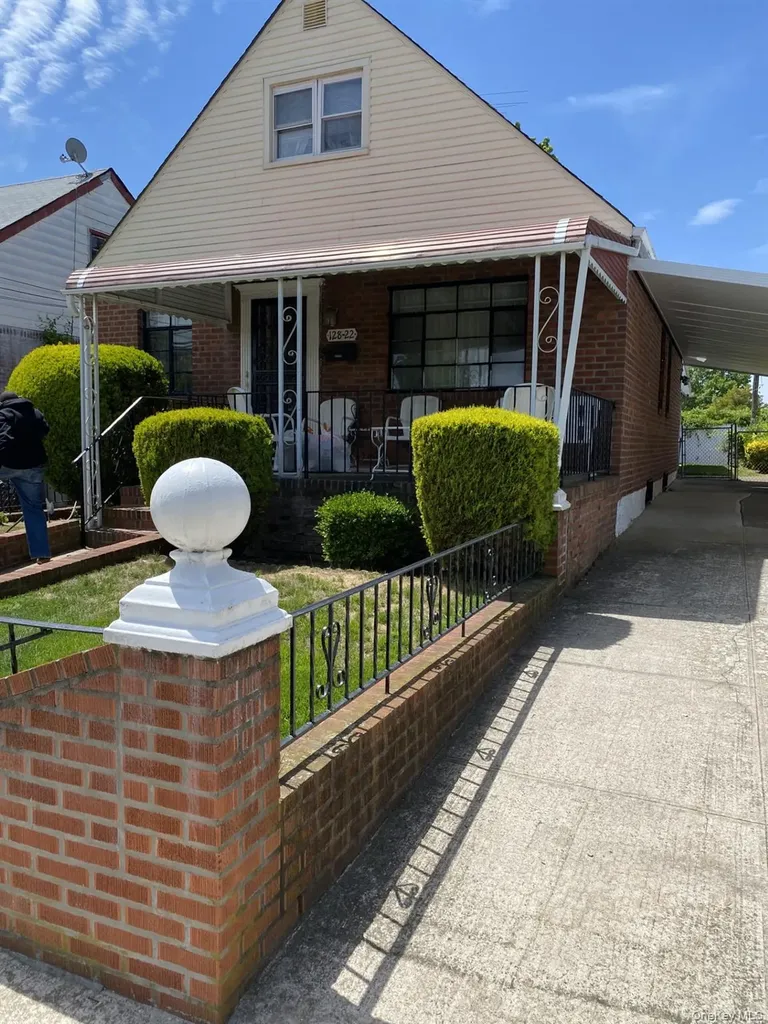 128-22 Francis Lewis Boulevard Laurelton NY 11413