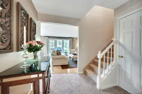 5 Mill Court Ardsley NY 10502