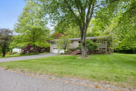 28 Leona Drive Brewster NY 10509