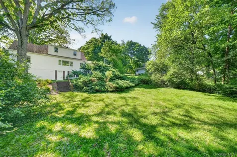 2 Merry Hill Road Poughkeepsie NY 12603