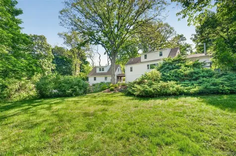 2 Merry Hill Road Poughkeepsie NY 12603