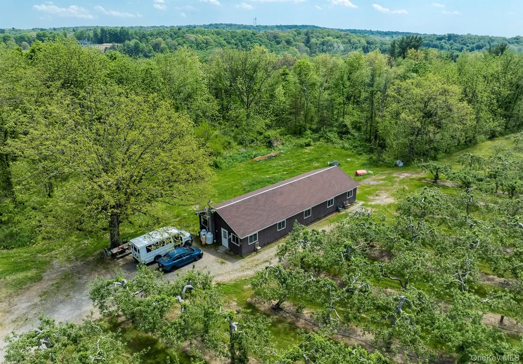 641 North Avenue Pleasant Valley NY 12569