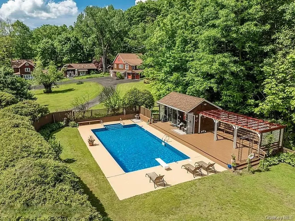 589-595 Plank Road Mount Tremper NY 12457