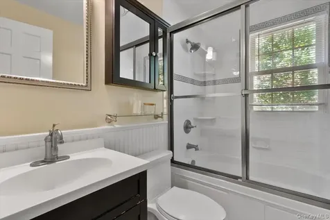 150 Parkview Place Mount Kisco NY 10549