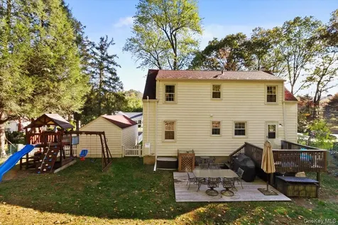 150 Parkview Place Mount Kisco NY 10549