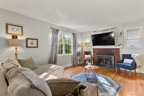 150 Parkview Place Mount Kisco NY 10549