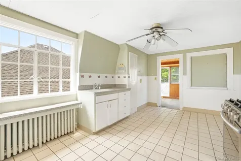 174 Fairview Avenue Port Chester NY 10573