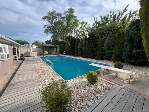 317 Herbert Place Bethpage NY 11714