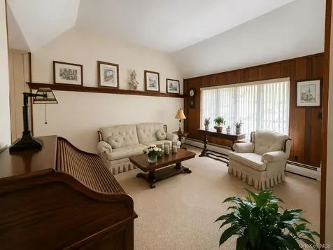 317 Herbert Place Bethpage NY 11714