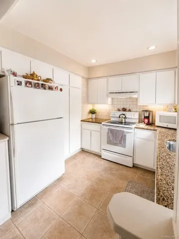 317 Herbert Place Bethpage NY 11714