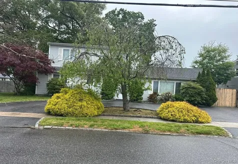 22 William Street Copiague NY 11726