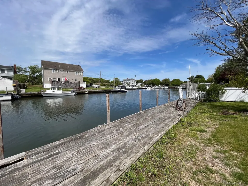 84 Boylan Lane Blue Point NY 11715