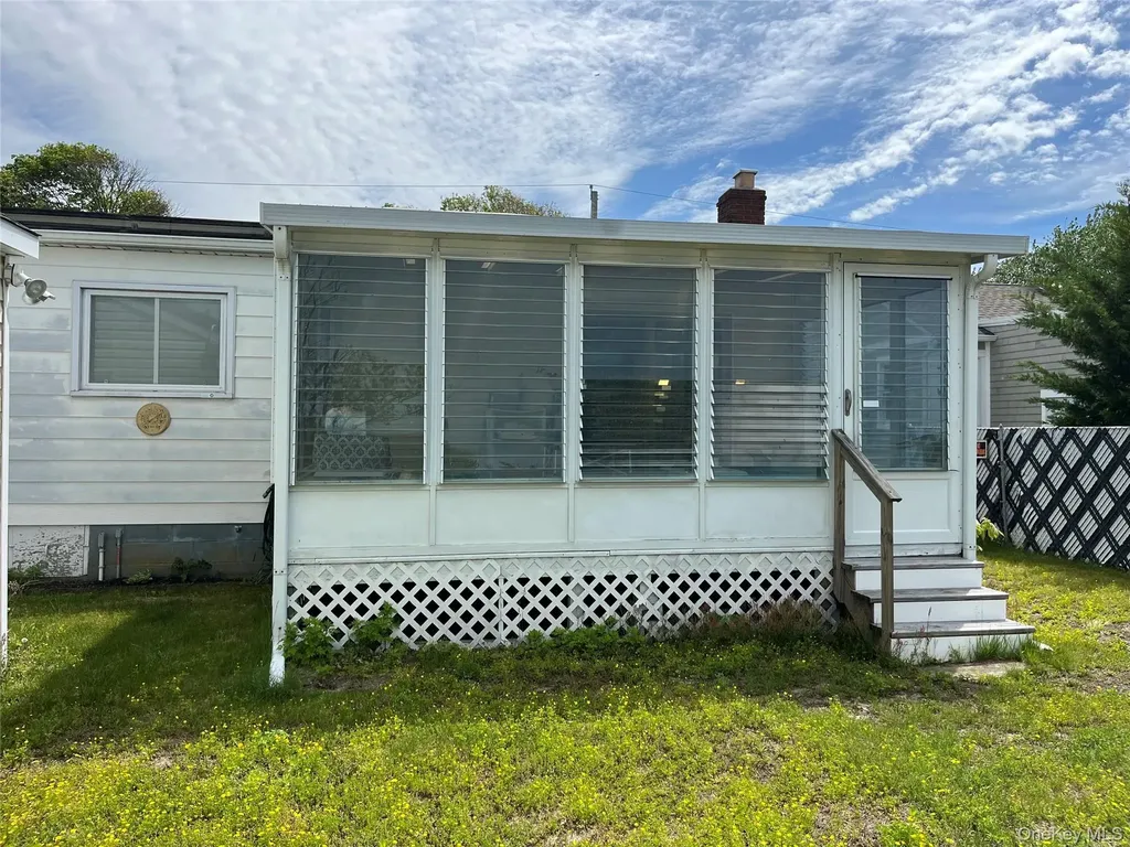 84 Boylan Lane Blue Point NY 11715
