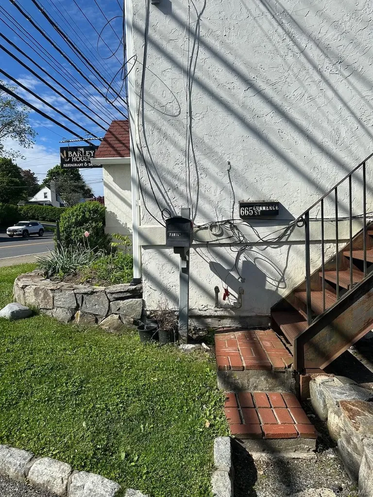 665 Commerce Street Thornwood NY 10594