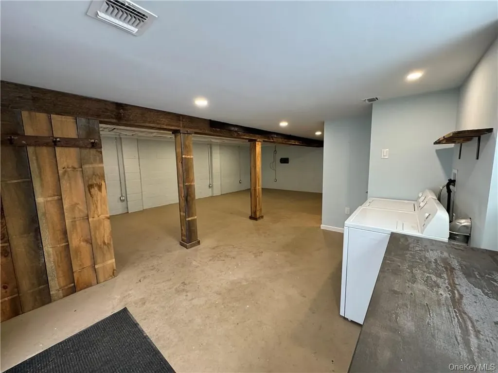 317 Overlook Court Carmel NY 10512