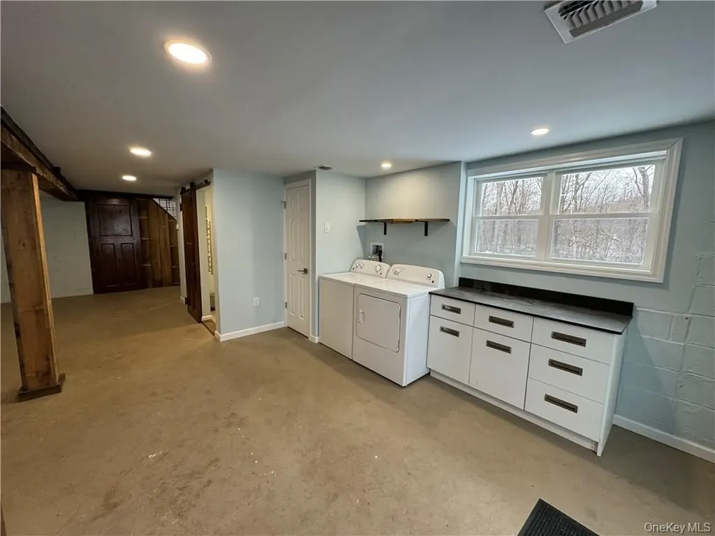 317 Overlook Court Carmel NY 10512
