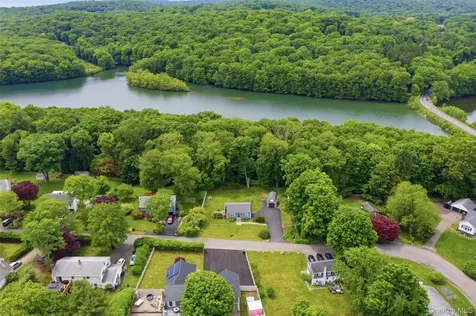 317 Overlook Court Carmel NY 10512