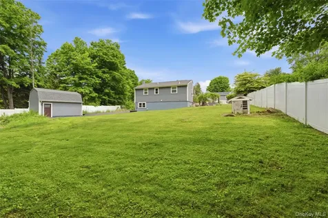 317 Overlook Court Carmel NY 10512