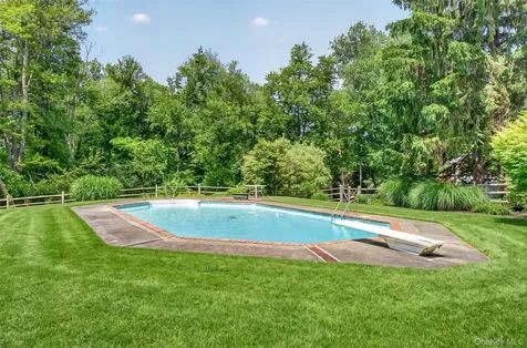 3 Lalli Drive Katonah NY 10536