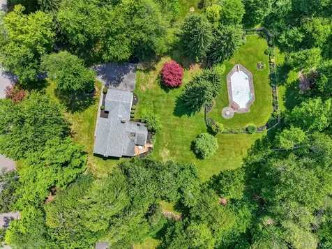 3 Lalli Drive Katonah NY 10536