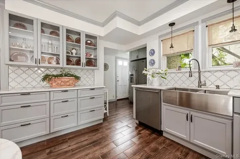 11 Demott Avenue Rockville Centre NY 11570