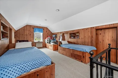 11 Demott Avenue Rockville Centre NY 11570