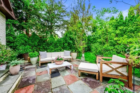 11 Demott Avenue Rockville Centre NY 11570