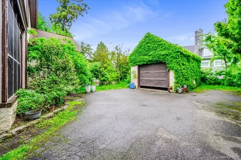 11 Demott Avenue Rockville Centre NY 11570