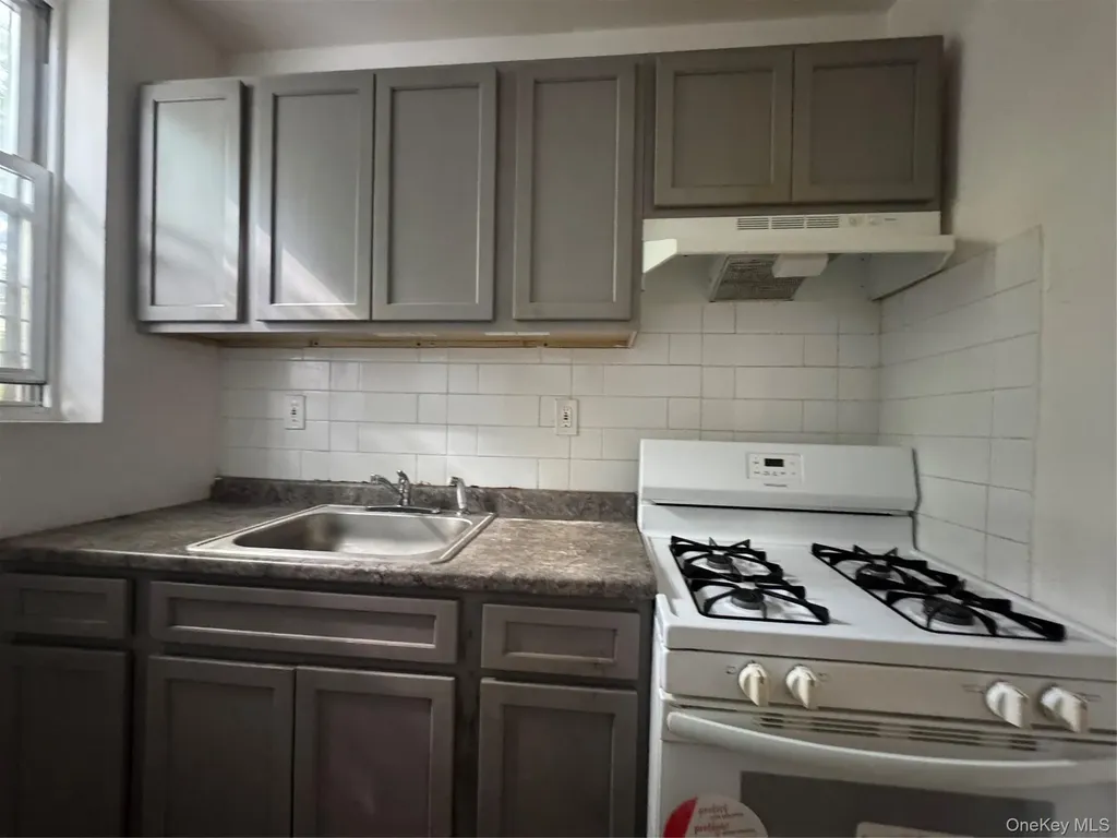 2263 Ryer Avenue Bronx NY 10457