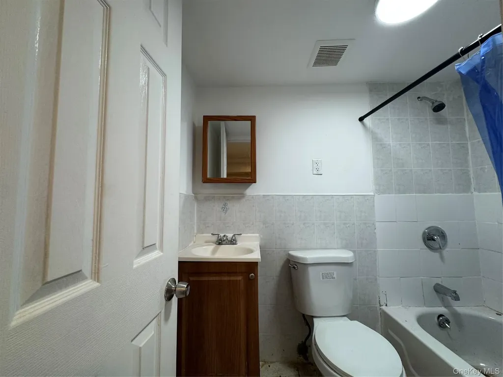 2263 Ryer Avenue Bronx NY 10457