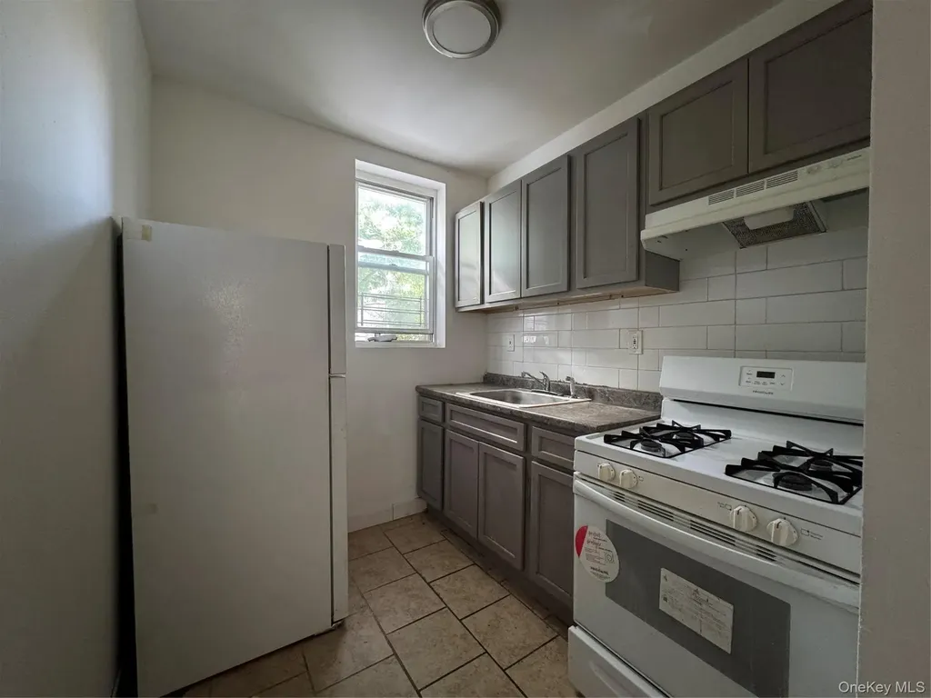 2263 Ryer Avenue Bronx NY 10457