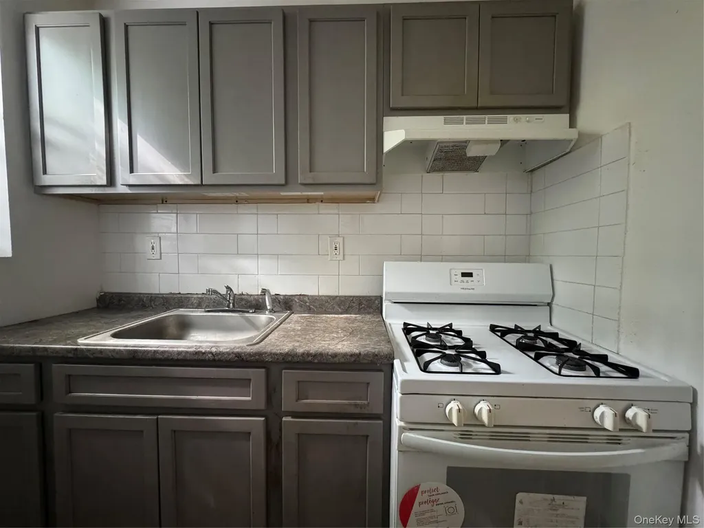 2263 Ryer Avenue Bronx NY 10457