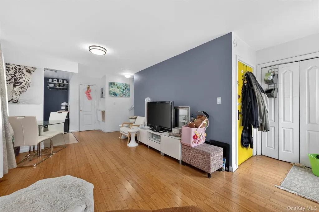 3241 Parkside Place Bronx NY 10467