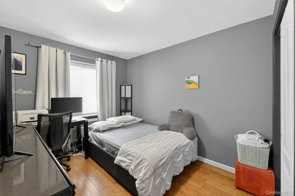 3241 Parkside Place Bronx NY 10467