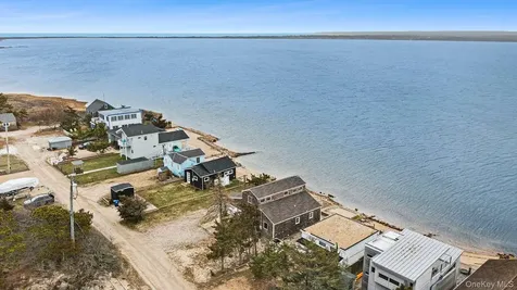 154 Shore Drive E Amagansett NY 11930