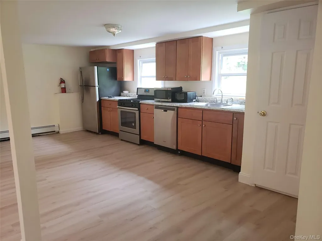 1446 Salt Point Turnpike Pleasant Valley NY 12569