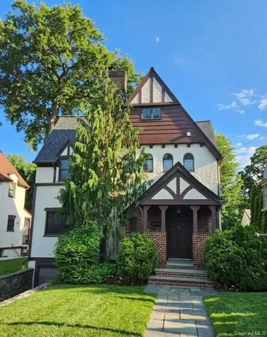 7 Huntwood Place Mount Vernon NY 10552