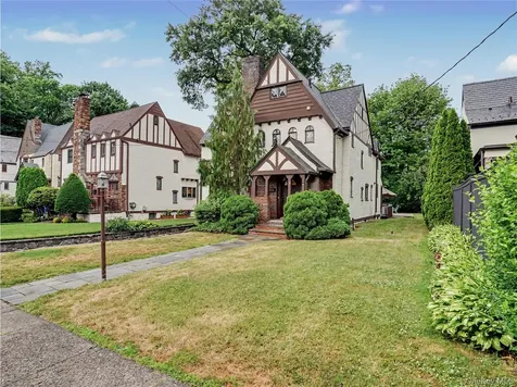 7 Huntwood Place Mount Vernon NY 10552
