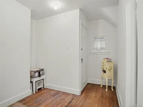 7 Huntwood Place Mount Vernon NY 10552