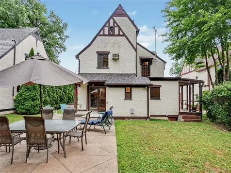 7 Huntwood Place Mount Vernon NY 10552